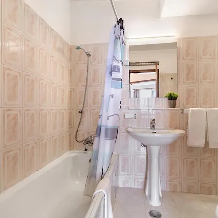 Camoes 13c, Vista Mar, Com Piscina *