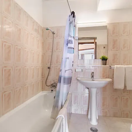Camoes 13c, Vista Mar, Com Piscina *